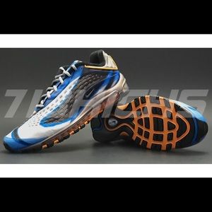 SOLD nike air max deluxe
